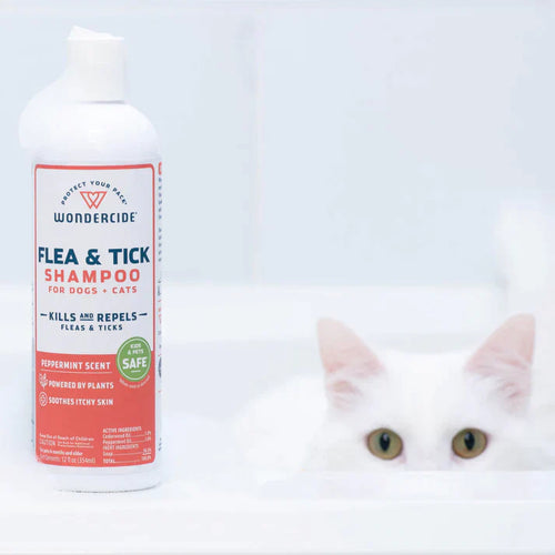 Wondercide Peppermint Scent Flea & Tick Shampoo for Dogs + Cats with Natural Essential Oils (12 oz)